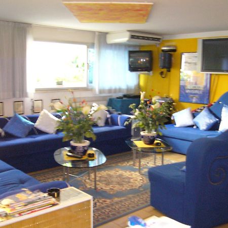 Hotel Giumer ริมินี ภายนอก รูปภาพ